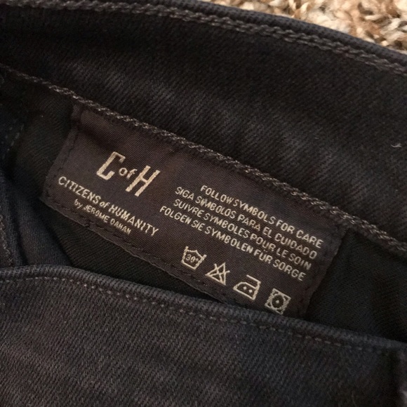 Citizens of Humanity distressed mini skirt - Picture 10 of 16